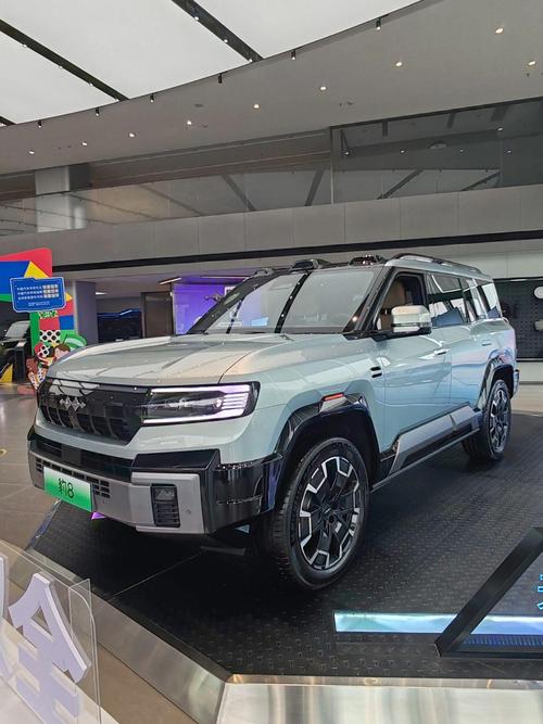 广州25比亚迪方程豹硬派越野的爆款，英菲尼迪35周年与你共成长